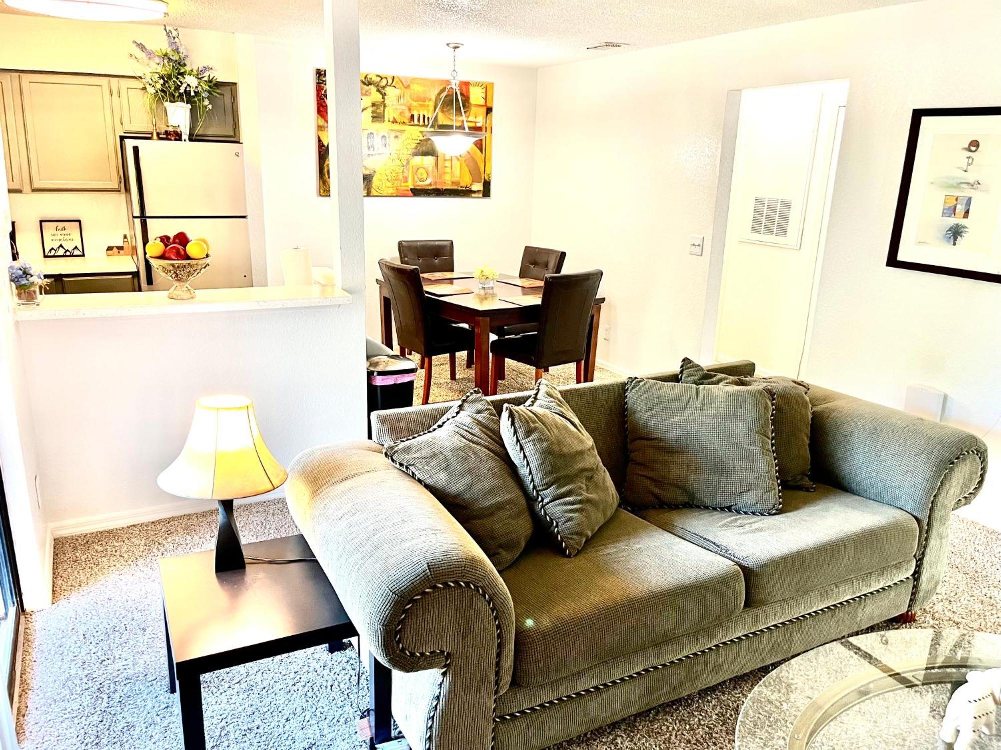Daytona 2 Bed Apartment 10 Minutes To Beach With Balcony Port Orange Εξωτερικό φωτογραφία