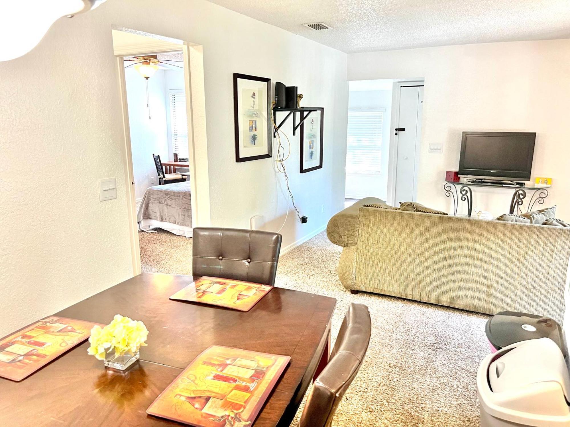 Daytona 2 Bed Apartment 10 Minutes To Beach With Balcony Port Orange Εξωτερικό φωτογραφία