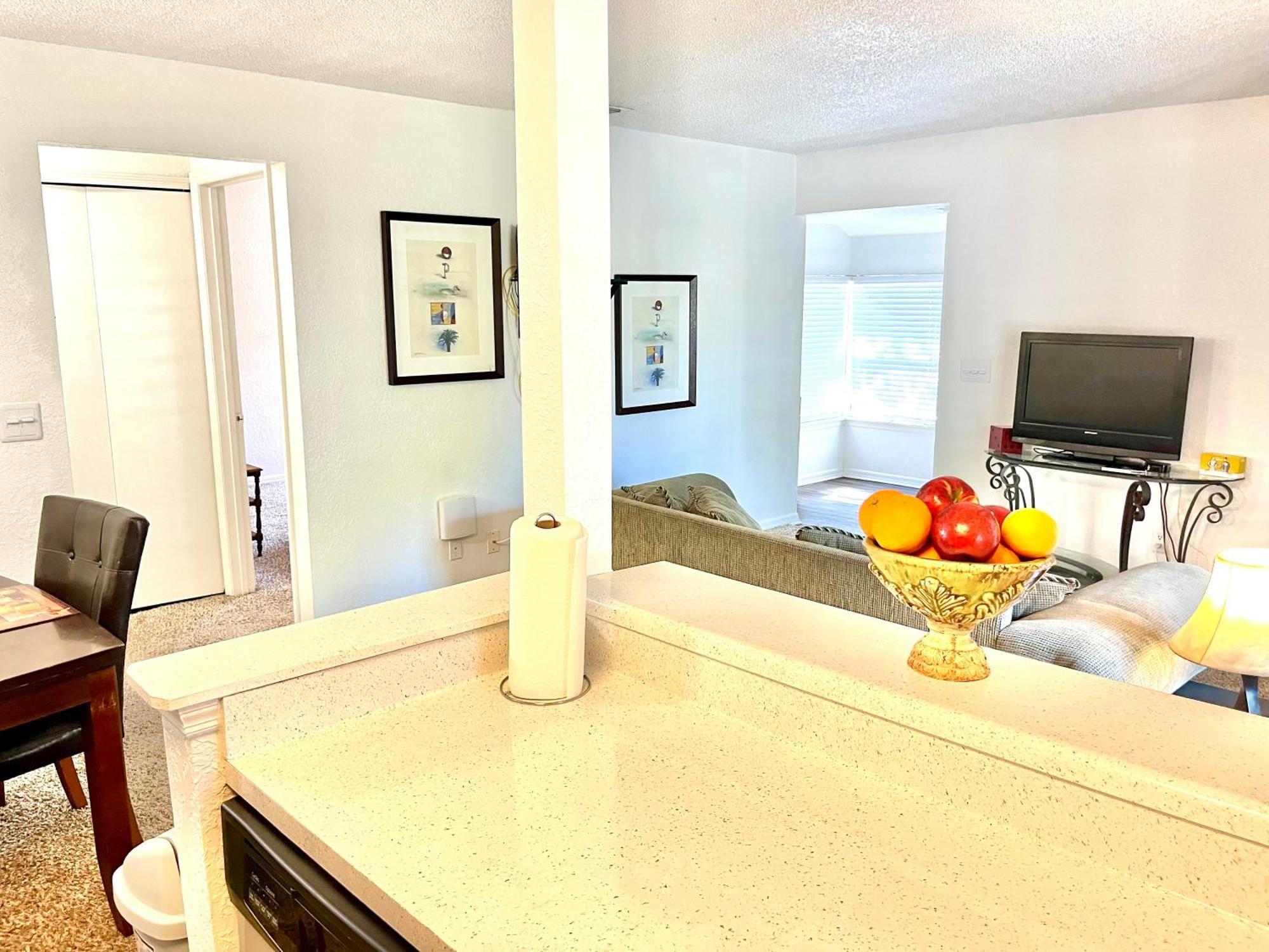 Daytona 2 Bed Apartment 10 Minutes To Beach With Balcony Port Orange Εξωτερικό φωτογραφία